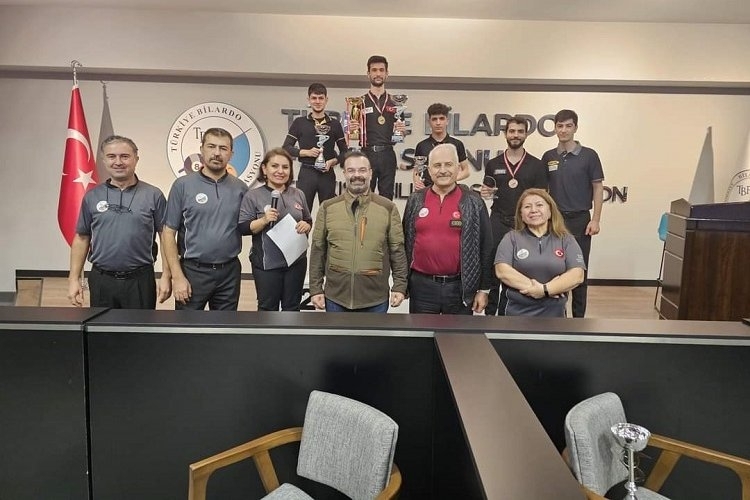 AGÜ Öğrencisi Bilardoda Türkiye Şampiyonluğunu Kazandı