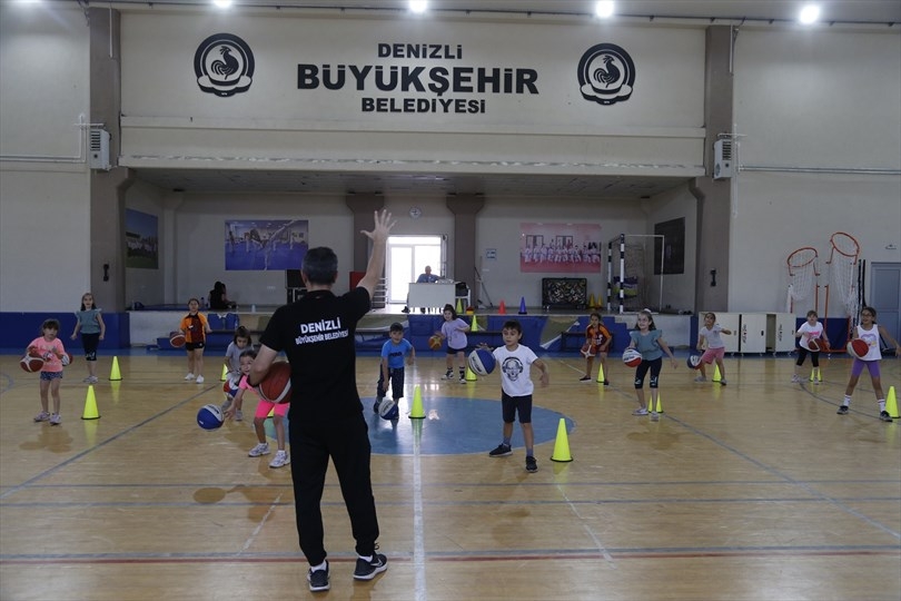 Başkan Zolan’dan spor kurslarına davet