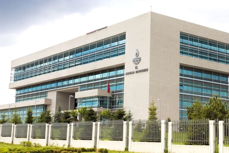 Anayasa Mahkemesi'nden 3 Siyasi Parti Hakkında Alınan Karar