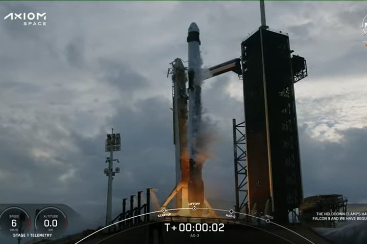 SpaceX'in Falcon 9 Roketi, Türk Astronot Alper Gezeravcı'yı Uluslararası Uzay İstasyonu'na Taşıdı