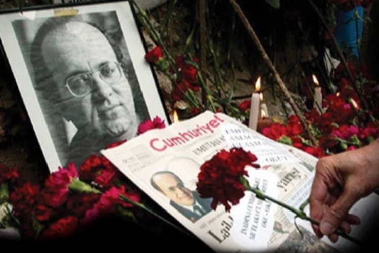 Uğur Mumcu Anma Etkinlikleri, Düşüncelerini Paylaşma ve Tiyatro Gösterisi İle Devam Ediyor