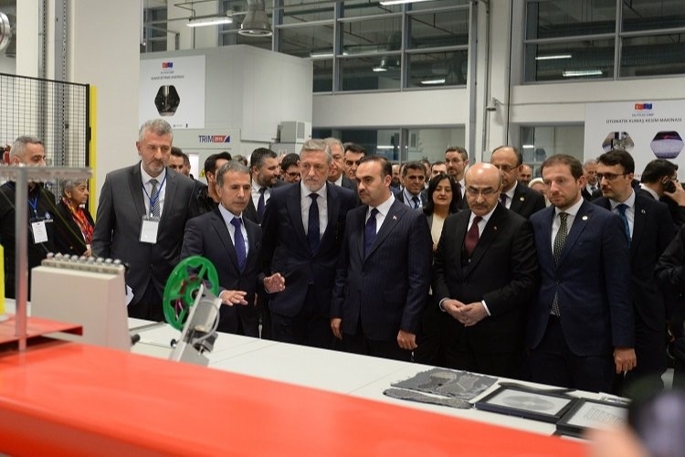  Bursa'da Kompozit Malzeme ve Teknik Tekstil Merkezi Açıldı