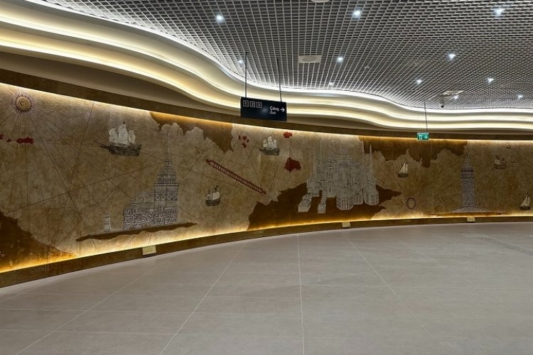 Metroda Sanat ve Kültürle Dolu Yolculuk