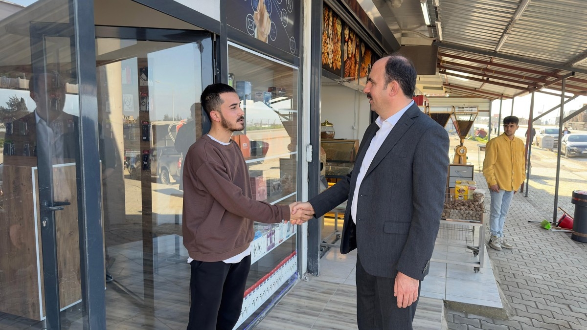 Başkan Altay, Hatay'daki Depremzede Vatandaşlarla Bir Araya Geldi