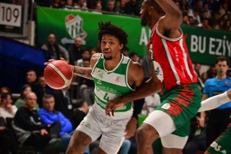 Bursaspor, Zorlu Maçta Güçlü Rakibine Boyun Eğdi