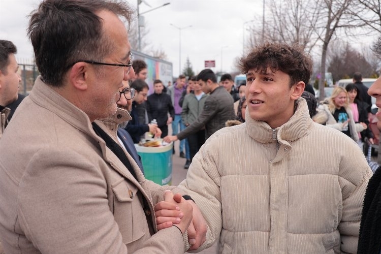 Sınav Sonrası Öğrencilere Savran'dan Keyifli Bir Kahve Molası