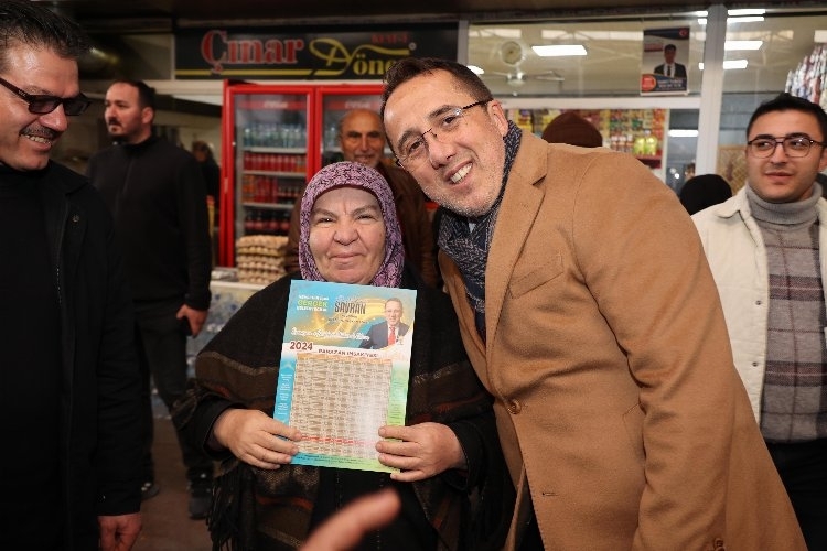 AK Parti Adayı Savran, Pazar Esnafıyla Sıcak İlişkiler Kurdu