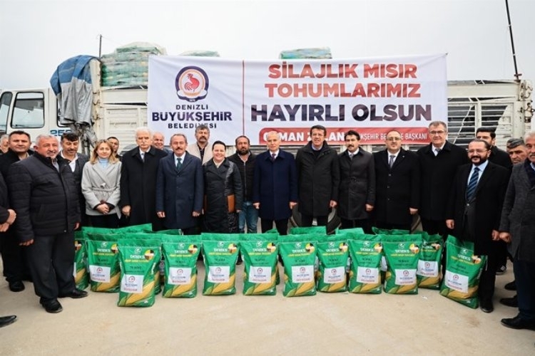 Denizli Büyükşehir Belediyesi Üreticilere Silajlık Mısır Tohumu Desteği Sağlıyor