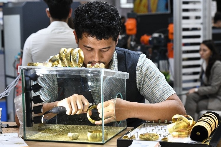 İstanbul Mücevher Fuarı, Designer Club'ta En Yeni Tasarımlarını Sergiliyor
