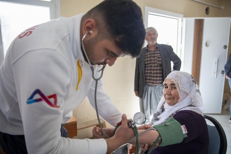 Sağlık Hizmetleri Köy Köy Erişilebilir: Gezici Sağlık Aracı Yollarda