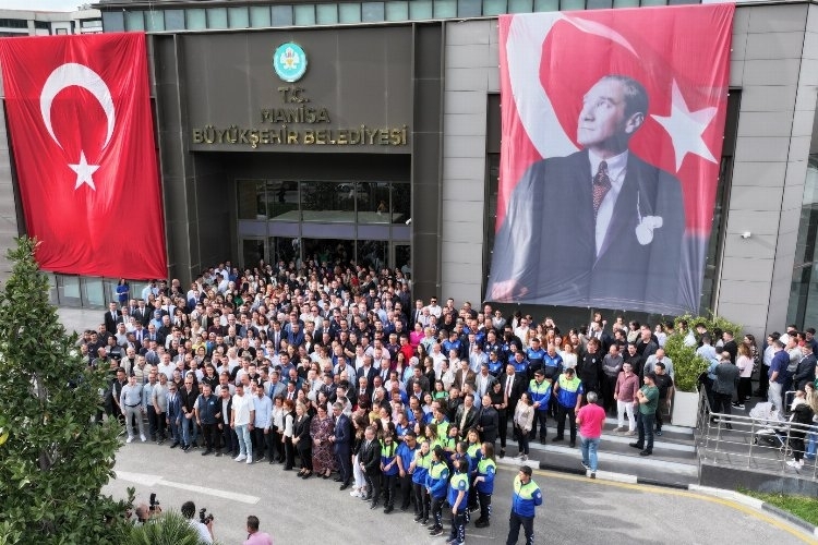 Manisa Büyükşehir Belediyesi Çalışanları Bayramlaşma Etkinliğinde Buluştu