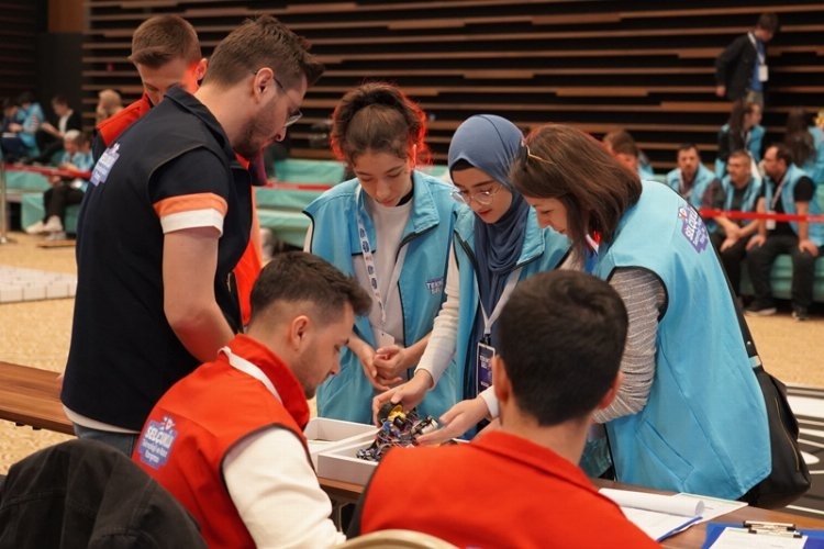 Geleceğin Teknoloji Dehası Ödülleri Sahiplerini Buldu