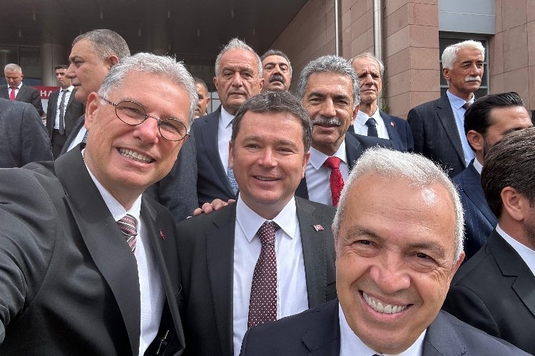 Başkan Şadi Özdemir, CHP Yerel Yönetimler Çalıştayı'na Katıldı