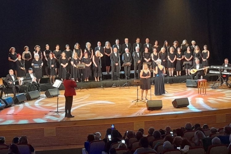 Erciyes Kültür Merkezindeki Konsere Katılım ve Kadın Girişimciliği Öne Çıkıyor