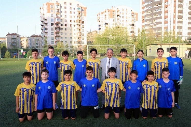 Talas Altyapısında Uluslararası Maç Heyecanı