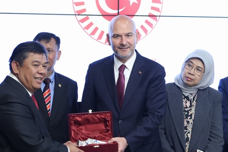 Süleyman Soylu: Tek Güç Önünde Eğileceğimiz, Allah'tır