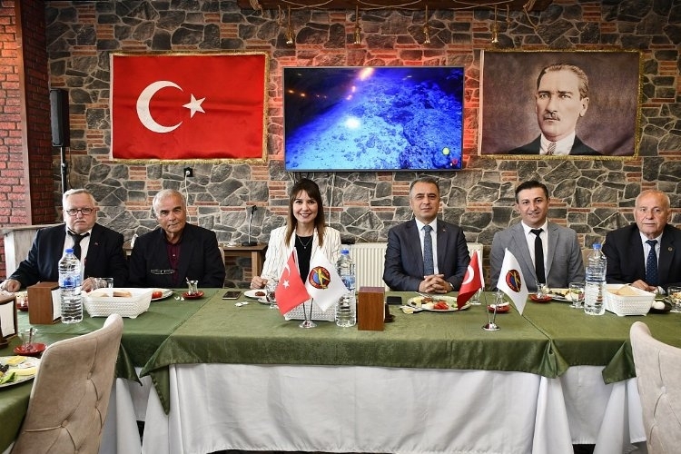 Başkan Nergiz Karaağaçlı Öztürk, Muhtarlarla İstişare Toplantısında Buluştu