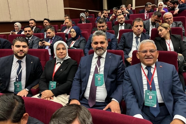 Başkan Büyükkılıç, AK Parti'nin Genişletilmiş İl Başkanları Toplantısı'na İştirak Etti