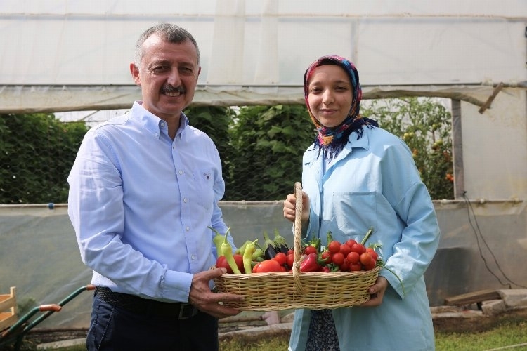 Başkan Büyükakın'dan Kadın Üreticilere Destek Açıklaması