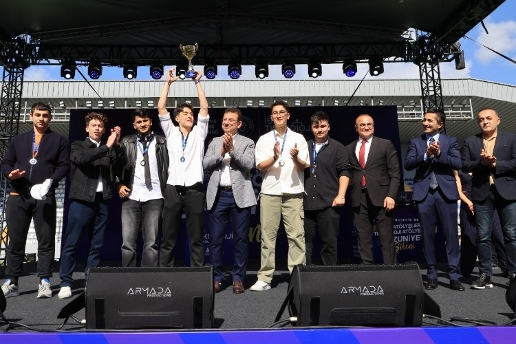 İstanbul Büyükşehir Atölyelerinde Kutlama: Mezuniyet Şöleni